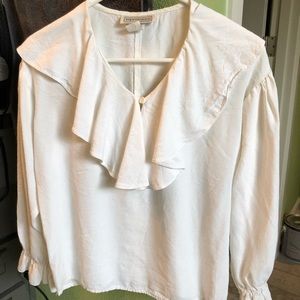 White ruffle collar shirt size Small. Great cond